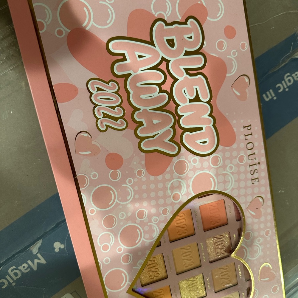 Makeup palette p louise